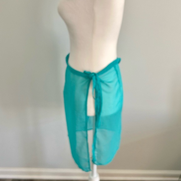 Marigo Bikini Top Ladies‘ Size 6 and Pareo - Picture 9 of 9